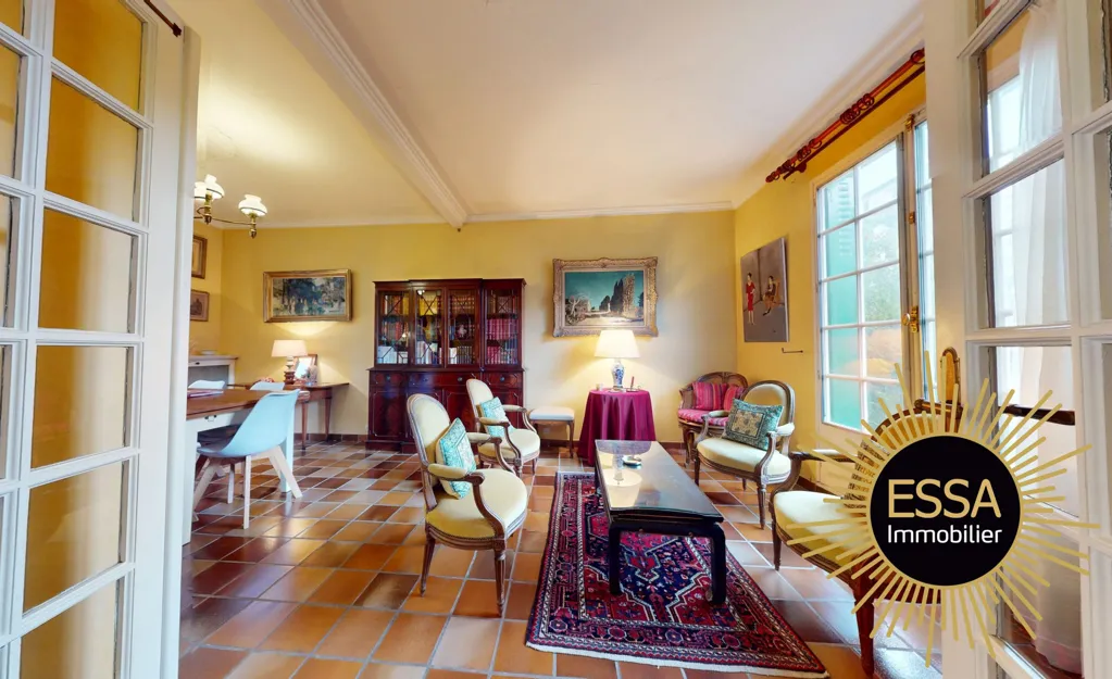 Dining Room - Charming House with Balcony in Viroflay