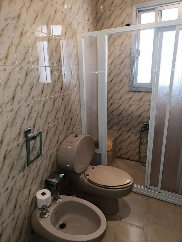 Bagni - Two-Storey House with Terrace in Valdepeñas
