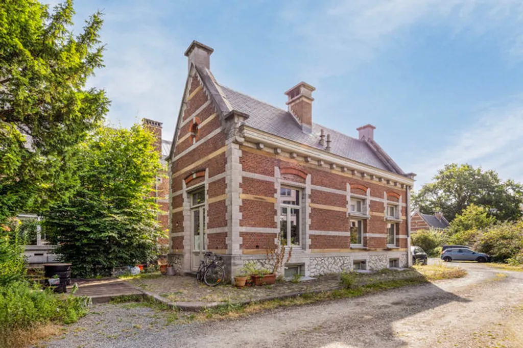 Extérieur - Maisonnette Rénovée sur Site Patrimonial à Anderlecht