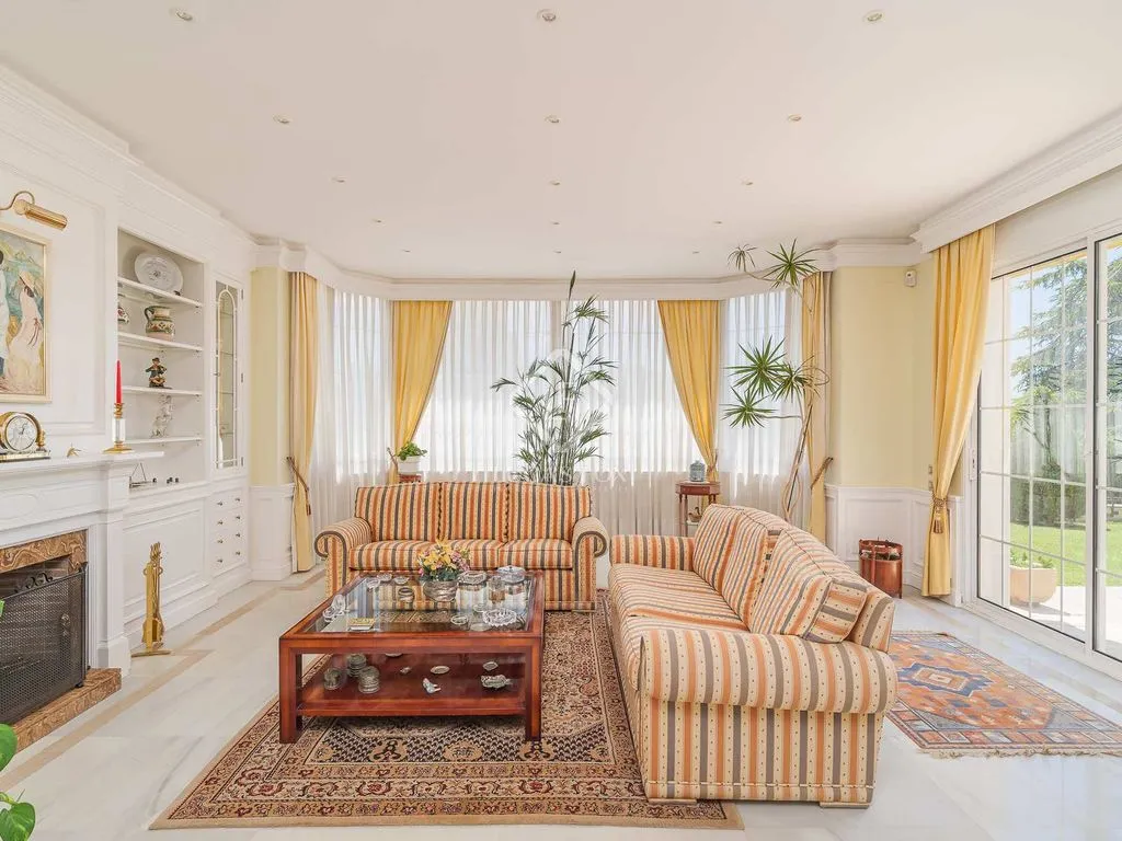 Elutuba - Luxury Villa with Sea View in Vilassar de Dalt