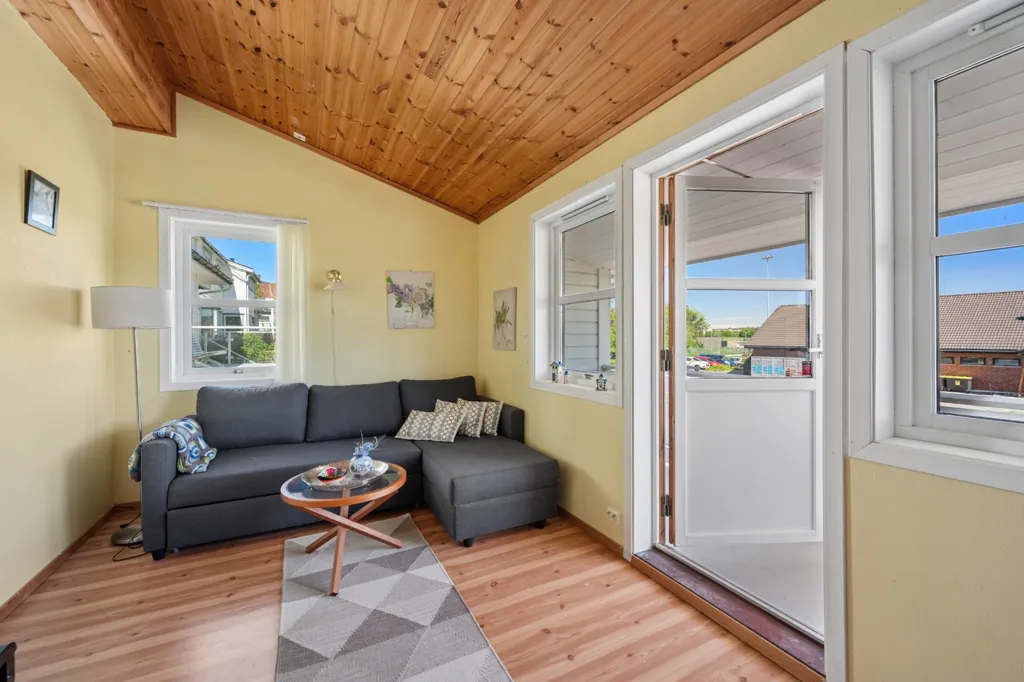 Séjour - Three-Storey Townhouse with Sea View in Sola