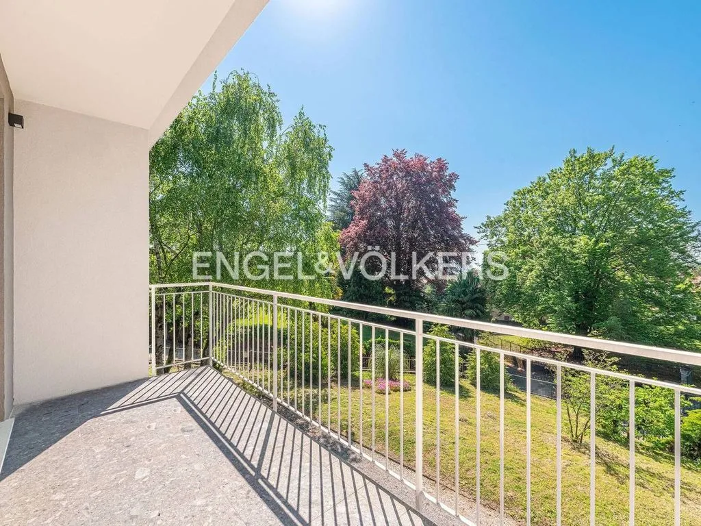 Balcony - Luxury Villa with Panoramic Views in Erba
