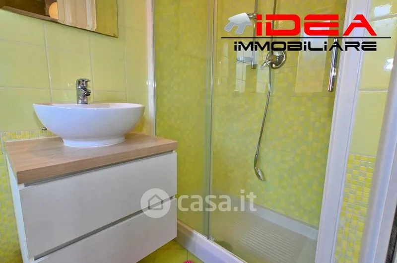 Salles de bain - Apartment with Balcony in Modena