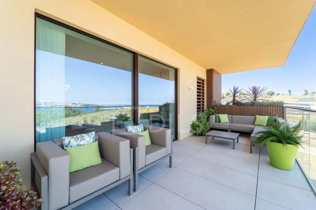 Terrasse - T3 Apartment with River View in Vila Nova de Gaia