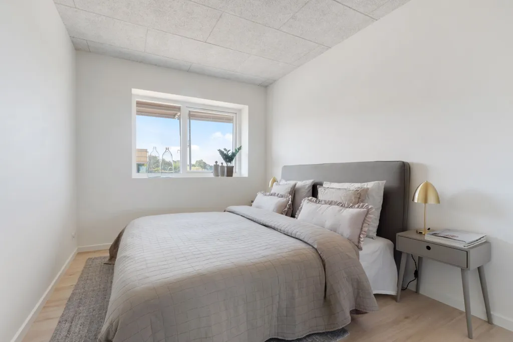 Magamistoad - Modern Bungalow with Balcony in Slangerup
