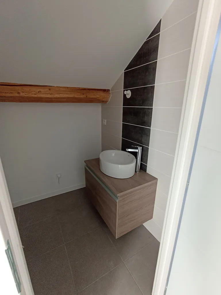 Salles de bain - Appartement Neuf avec Climatisation à La Balme-les-Grottes