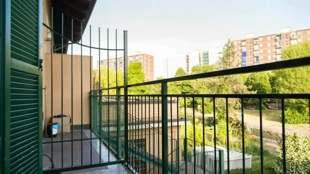 balcony