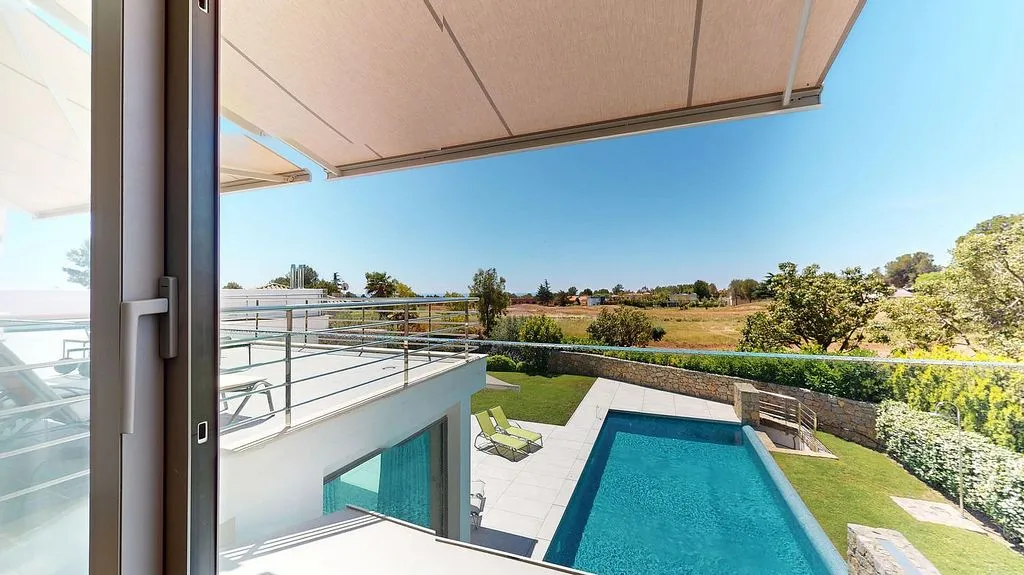 Piscine - Chalet with Pool and Terrace in Bonmont