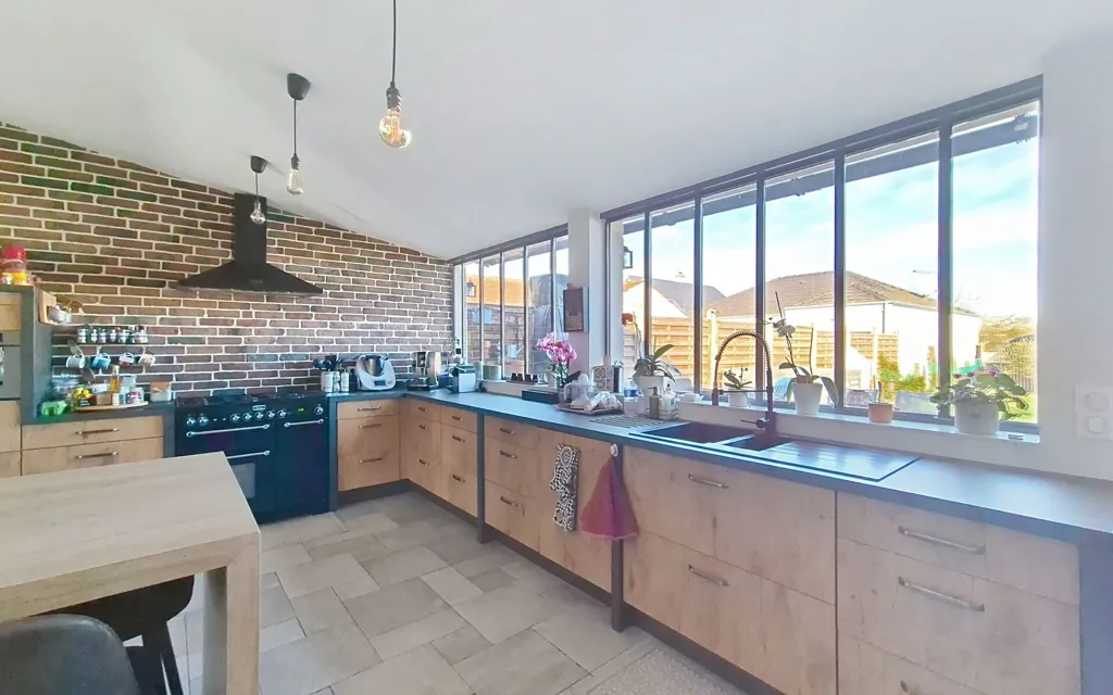Cuisine - Maison Rénovée avec Terrasse à Ingré
