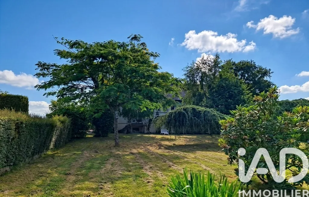 Giardino - 3-Bedroom House with Constructible Land in Pleugueneuc
