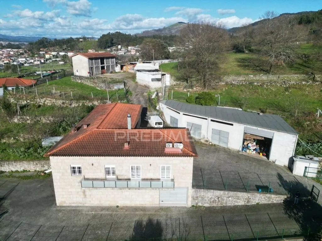 Õhuvaade - Luxury House with 11 Hectares in Guimarães