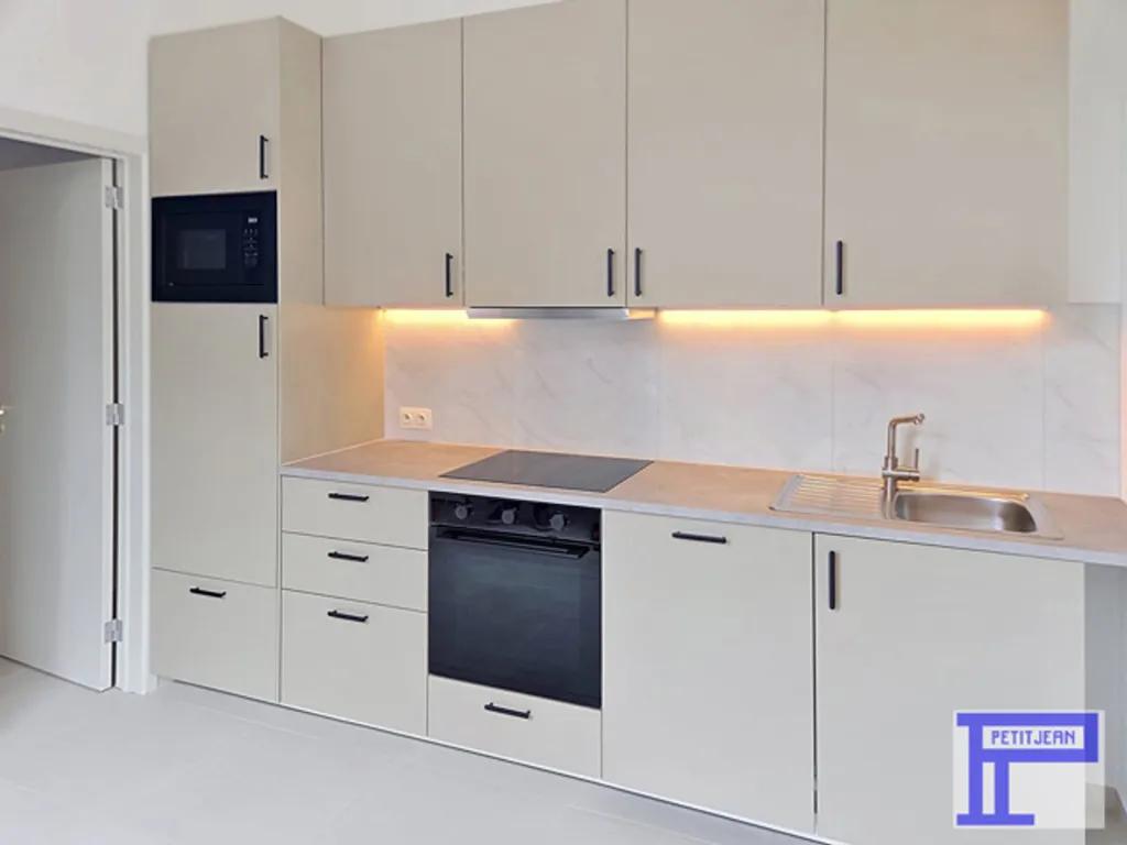 Cuisine - Duplex Rénové près des Institutions Européennes