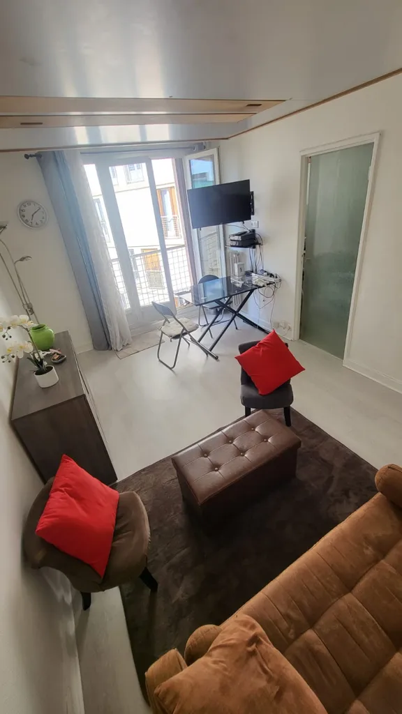 Elutuba - Studio with Courtyard View in Paris 17ème