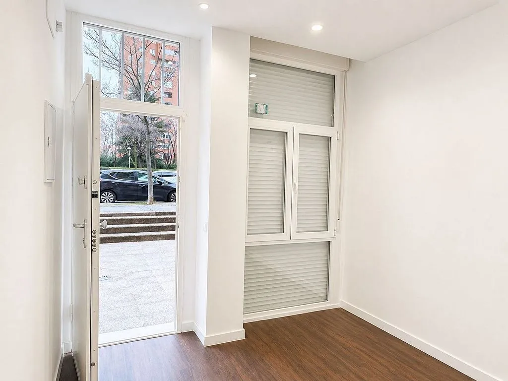 Entrée - 2-Bedroom Flat with A/C in Moratalaz, Madrid