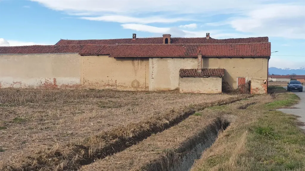 Välivaade - Traditional Farmhouse with Private Garden in Cigliano