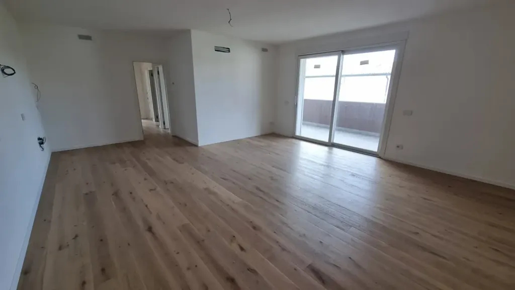 Pièces - First-Floor Apartment with Terrace in Teolo