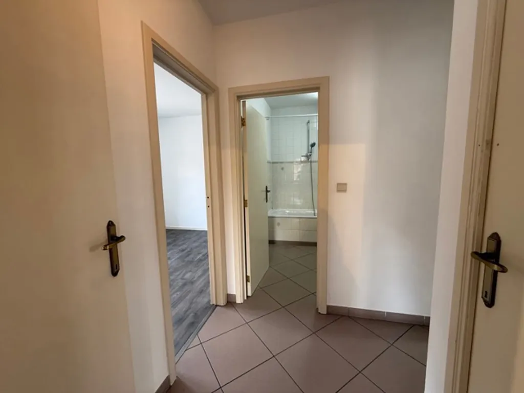 Entrée - Appartement 2 Chambres Lumineux à Marcinelle