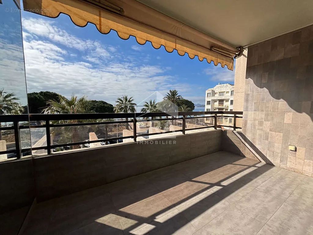 4-toaline korter asukohas Antibes