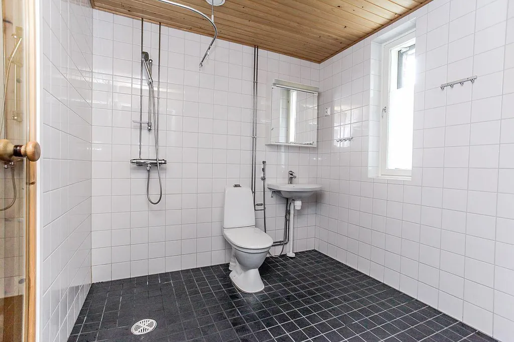 Vannitoad - Loft with Sauna and Balcony in Pasila, Helsinki