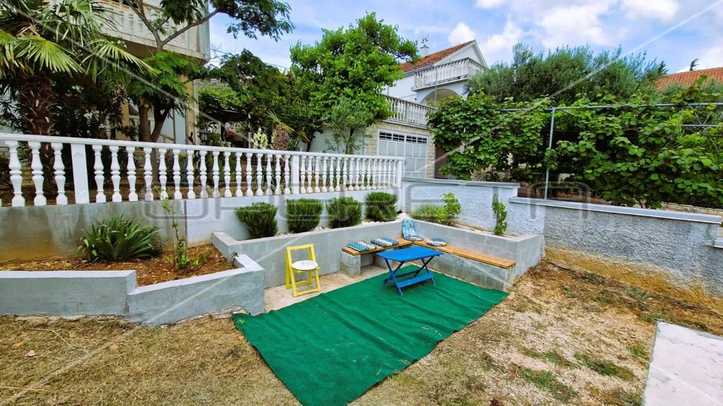 Jardin - House with Sea View and Pool in Kruševo