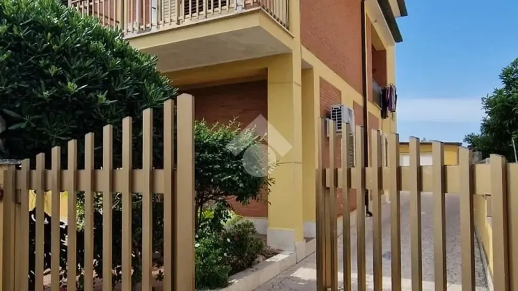 Välivaade - Triplex with Garden in Latina
