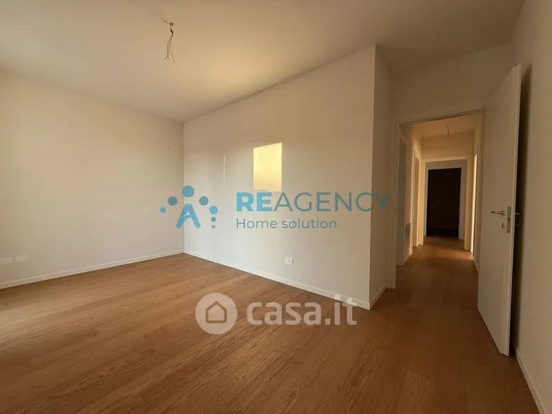 Pièces - Newly Built Triplex with Terrace in Creazzo
