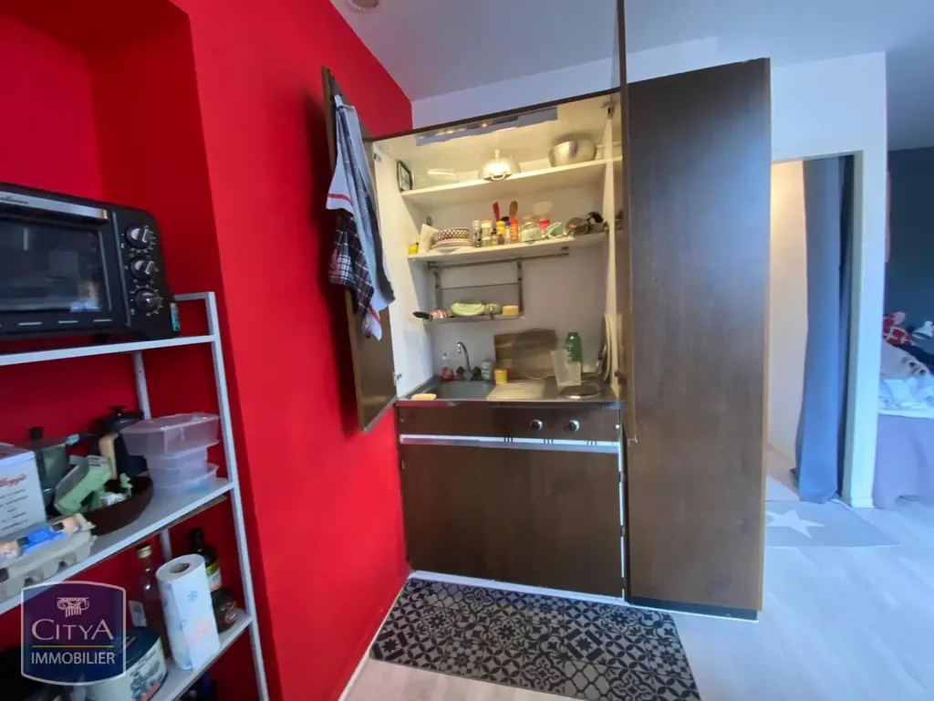 Cuisine - Appartement 1 Pièce dans le Centre Historique de Clermont-Ferrand