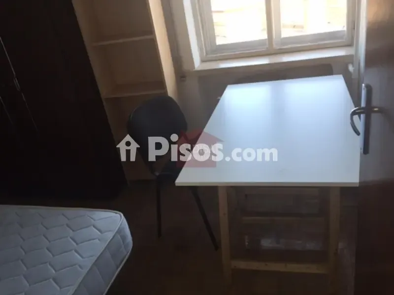 Magamistoad - Bright Apartment with Balcony in City Centre