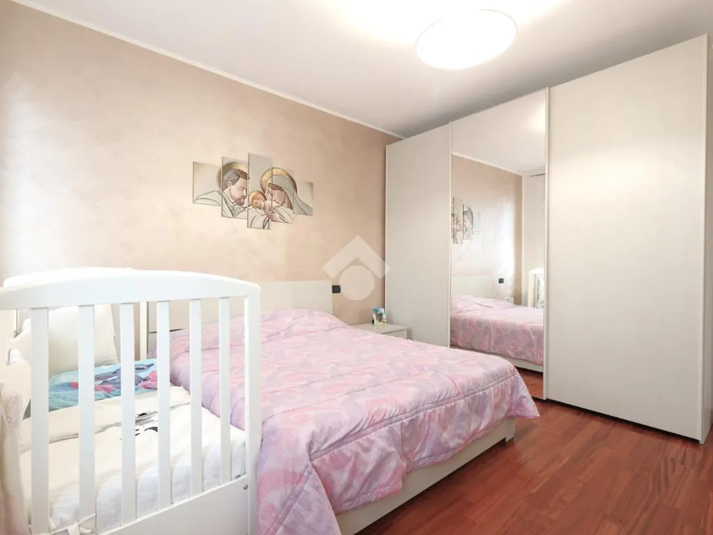 Chambres - Trilocale with Balcony in Lonato del Garda