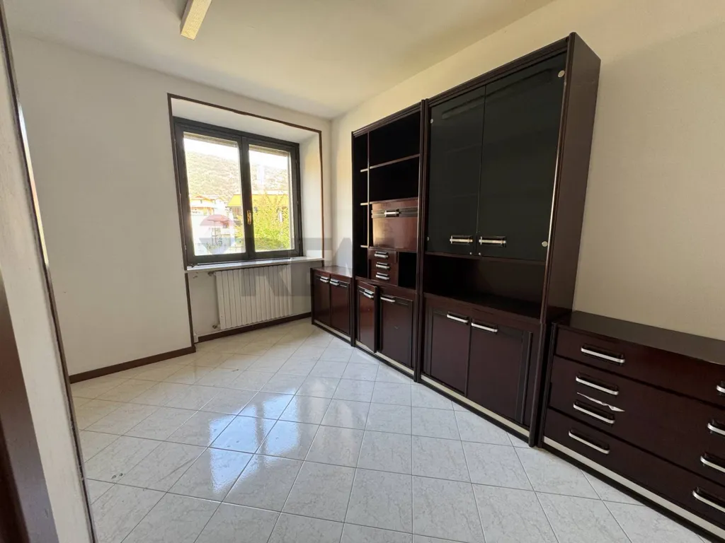 Office - Independent House with Private Courtyard in Gavardo