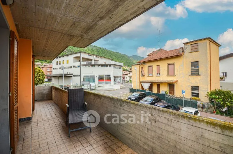 Balcon - Trilocale with Terrace in Sarnico