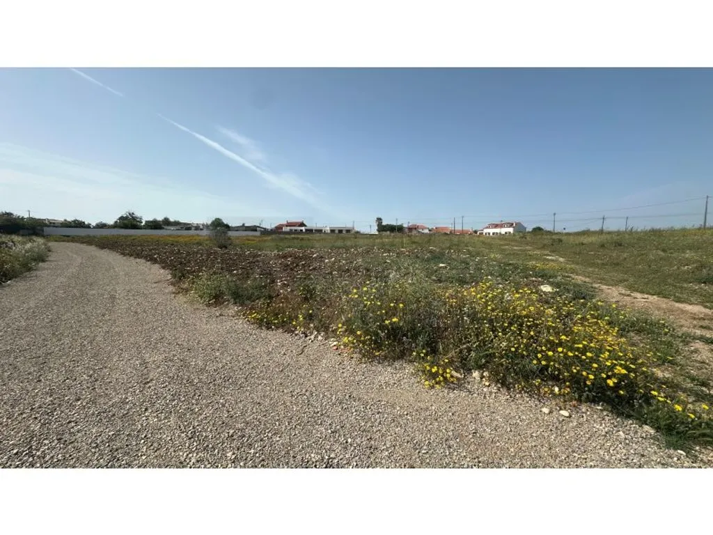 Jardin - Urban Plot with Serra de Sintra Views in Terrugem