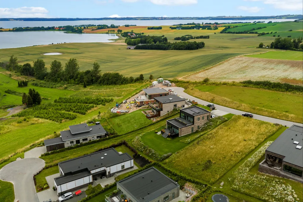Õhuvaade - Year-Round Plot with 5G Coverage in Knebel