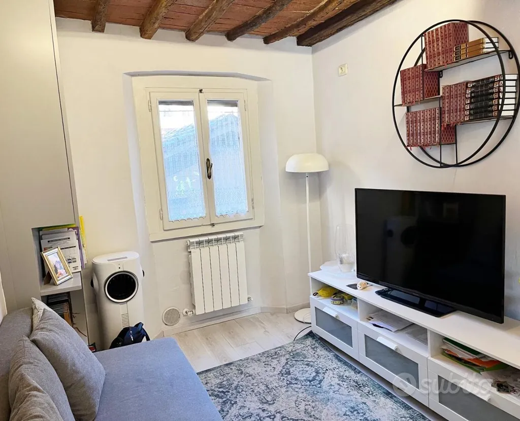 Elutuba - Rustic Tuscan-Style Flat in San Giovanni Valdarno