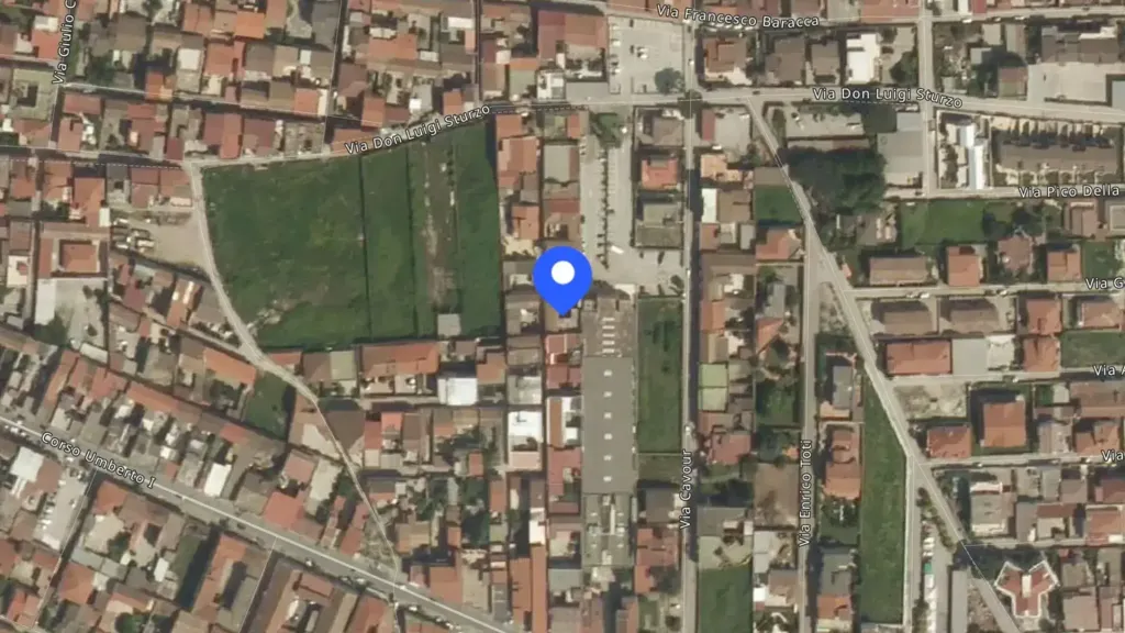Appartamento con terrazzo in palazzo d'epoca a San Cipriano d'Aversa