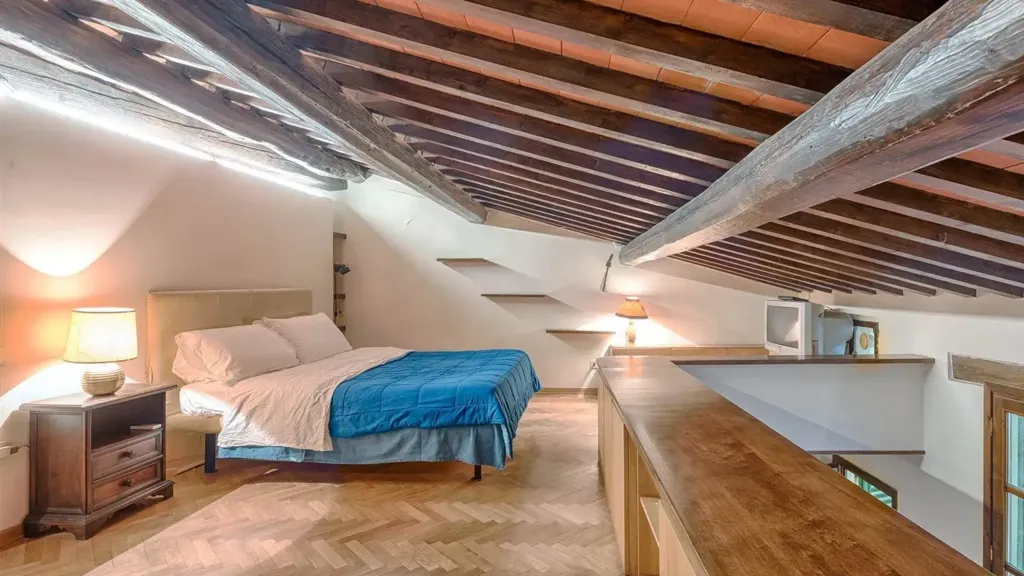 Magamistoad - Loft with Terraced Balcony in Florence