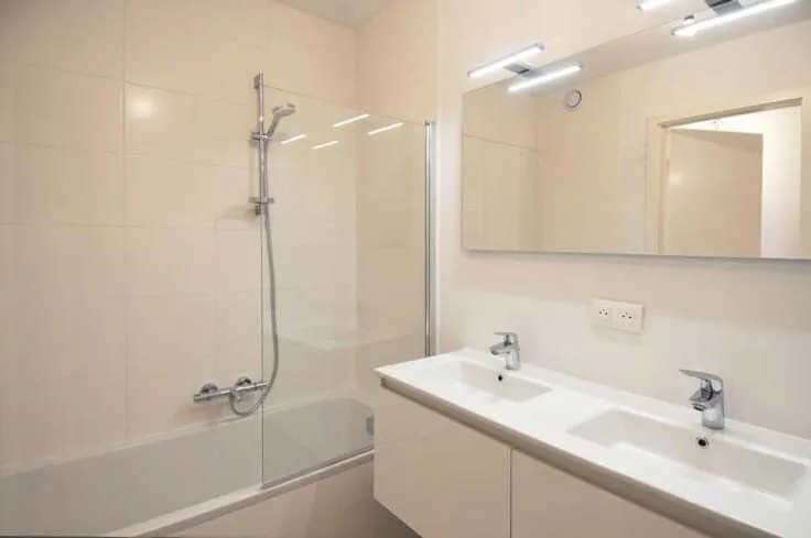 Bagni - Detached House in Wavre