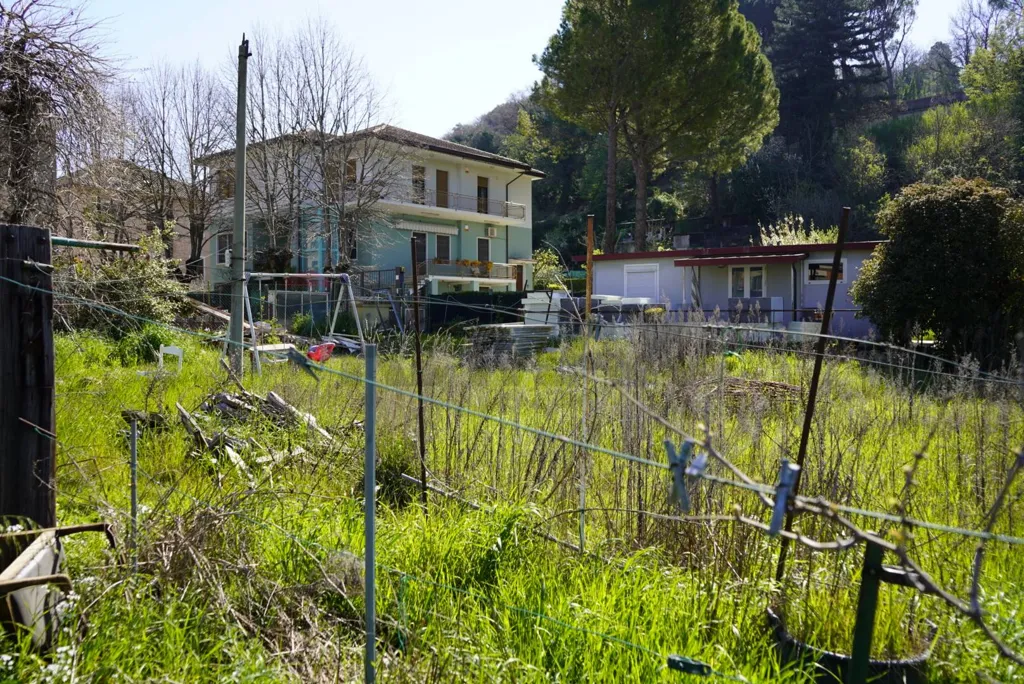 Aed - Buildable Plot with Green Access in Foligno