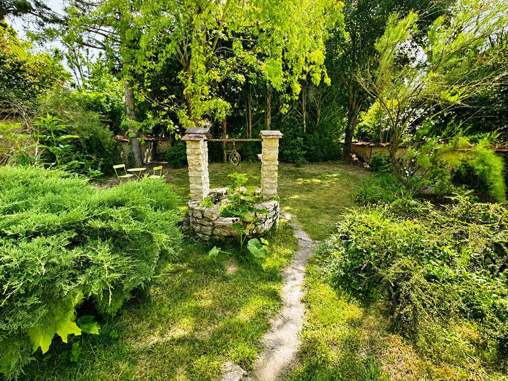 Giardino - Character House with Garden in Melun Centre