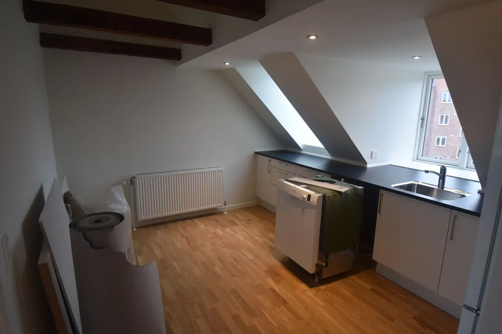 Köök - Modern Flat with Balcony in Trøjborg