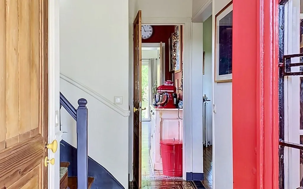 Entrée - Maison Meulière avec Bureau à Mandres-les-Roses