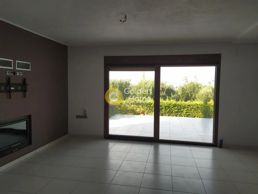 4-room house in GR