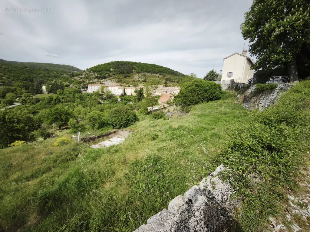 Aed - Constructible Plot with Panoramic View near Village