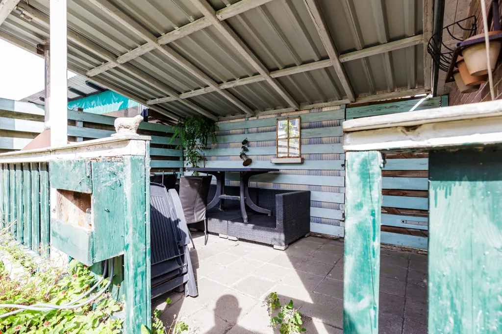 Terrasse - Corner House with Garden in Puttershoek
