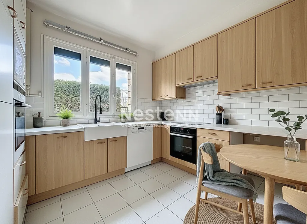 Cuisine - Maison avec Piscine et Jardin à Issy-les-Moulineaux
