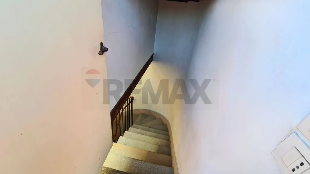 Pièces - Historic Villa with Panoramic Terrace in Lastra a Signa