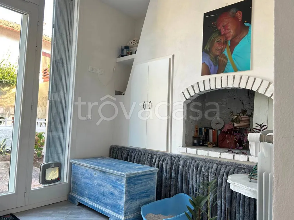 Elutuba - Renovated Semi-Detached Villa with Garden in Comacchio