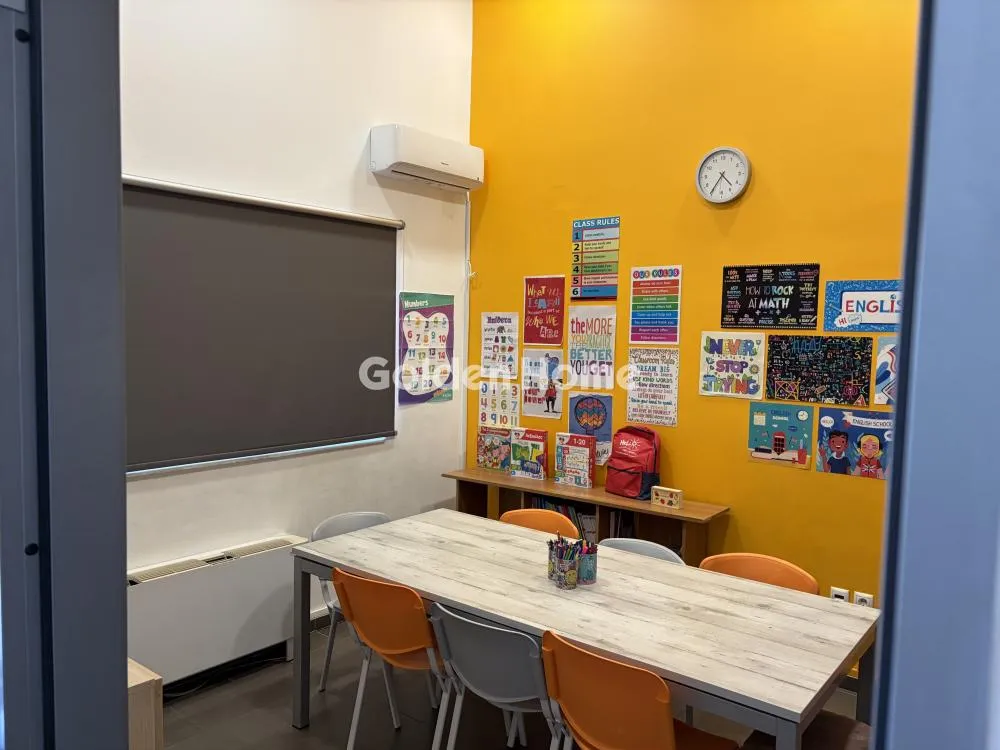 Studio - Commercial Space with Parking in Nea Makri Centre
