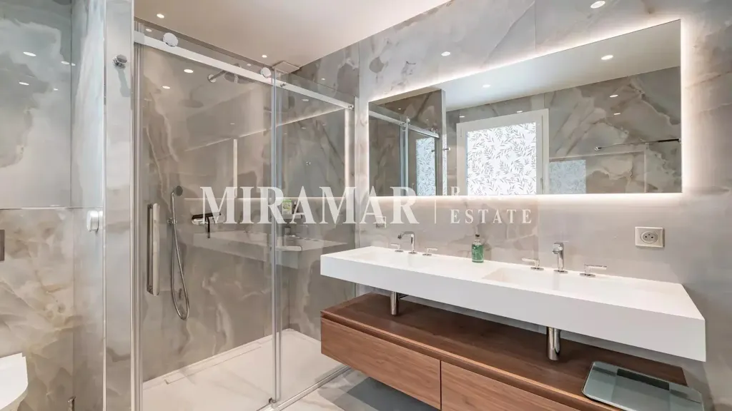 Bagni - Penthouse with Sea Access in Nice