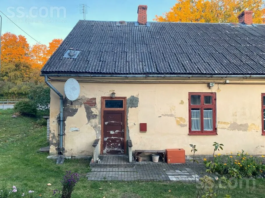2-toaline maja asukohas Talsi un raj.